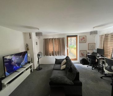 1 Bed Flat, Long Acre, WC2E - Photo 1