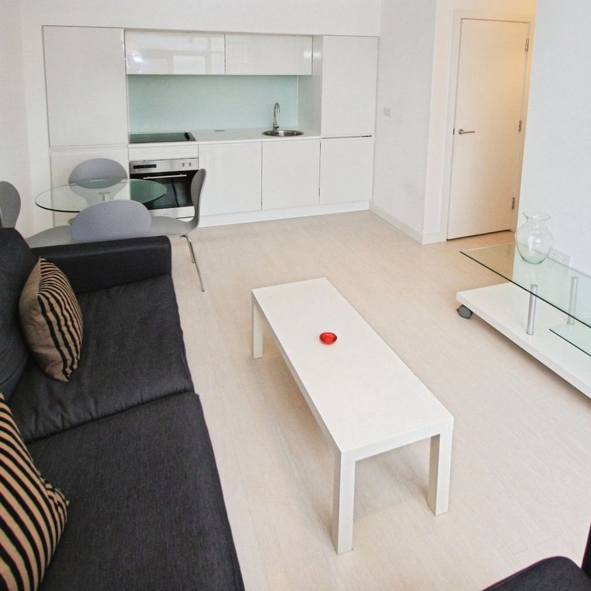 2 bedroom apartment to rent - Photo 1