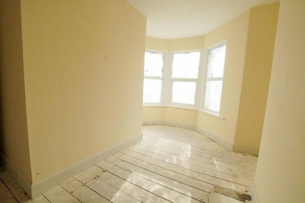 6 bedroom terraced house to rent - Photo 1