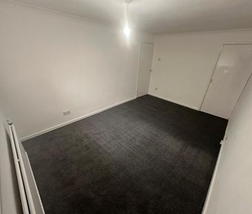 2 bedroom semi-detached house to rent - Photo 4