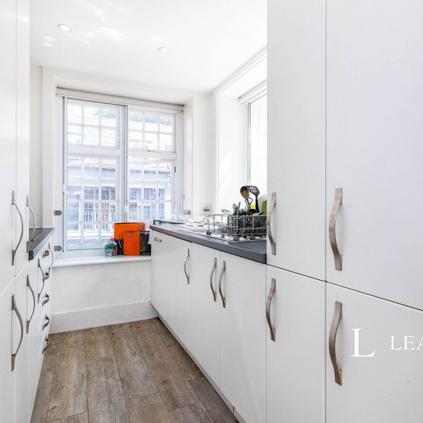Bishops Hall, Thames Street, KT1 - Photo 1