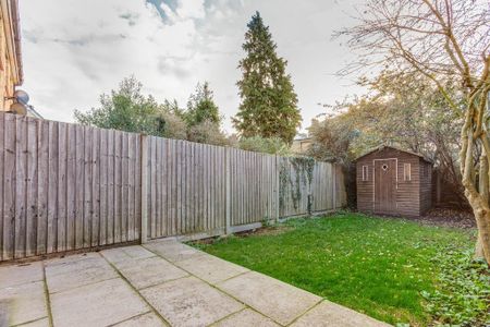 3 bedroom terraced house to rent - Photo 4