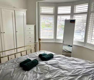 3 bedroom terraced house to rent - Photo 6