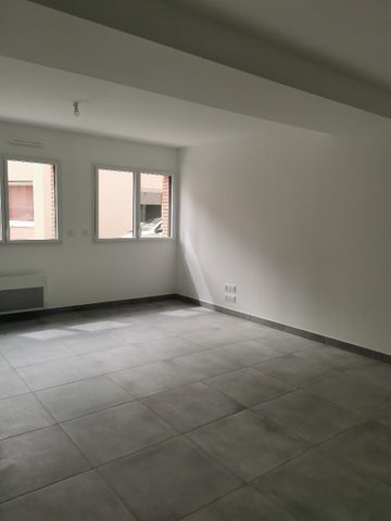 Location Appartement 1 pièce 36m² ALBI 81000 - Photo 5