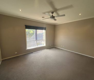 Modern Comfort Meets Ultimate Entertaining Space - Photo 3