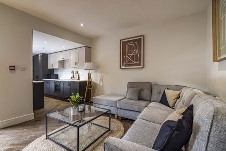 5 bedroom terraced house to rent - Photo 2
