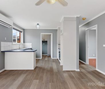 Comfort, Convenience and Contemporary Appeal - Photo 6