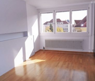 Alszeile in Sicht: 2-Zimmer-Wohnung mit Weitblick im voll sanierten... - Foto 1