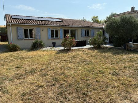 Location Maison 5 pièces 132m² BAZIEGE 31450 - Photo 2