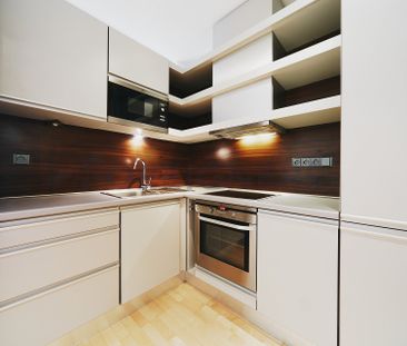Apartment for rent, 1+KK - Studio, 40m - Photo 5