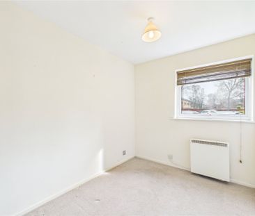 2 bedroom in Liebenrood Road, Reading - Photo 2