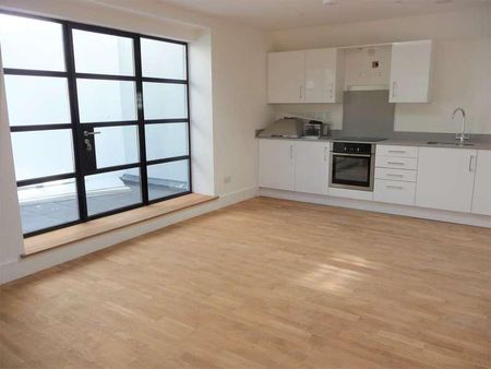 Old Bank House, Salisbury Square, Hatfield, AL9 - Photo 2