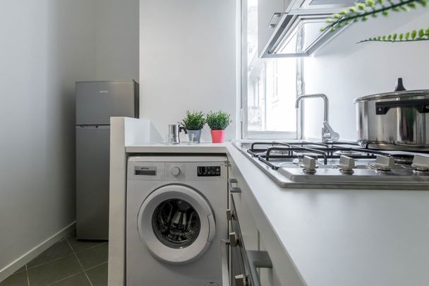 Amazing single room in the heart of Milan - Photo 1