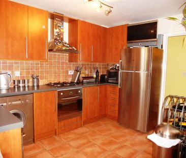 PETERBOROUGH - Photo 6