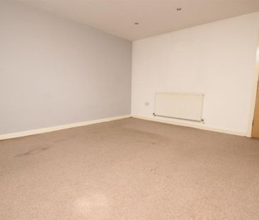 1 bedroom Flat To Let - Photo 5