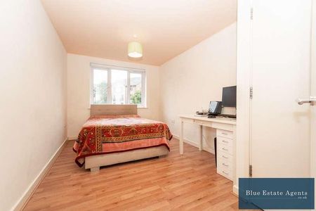 Hanworth Road, Hounslow, TW3 - Photo 5