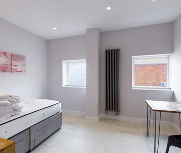 Studio to rent - Photo 2