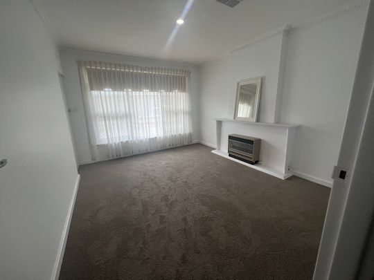 Position Perfect - 6 Month Lease - Photo 1