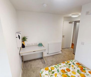 6 bedroom flat to rent - Photo 6