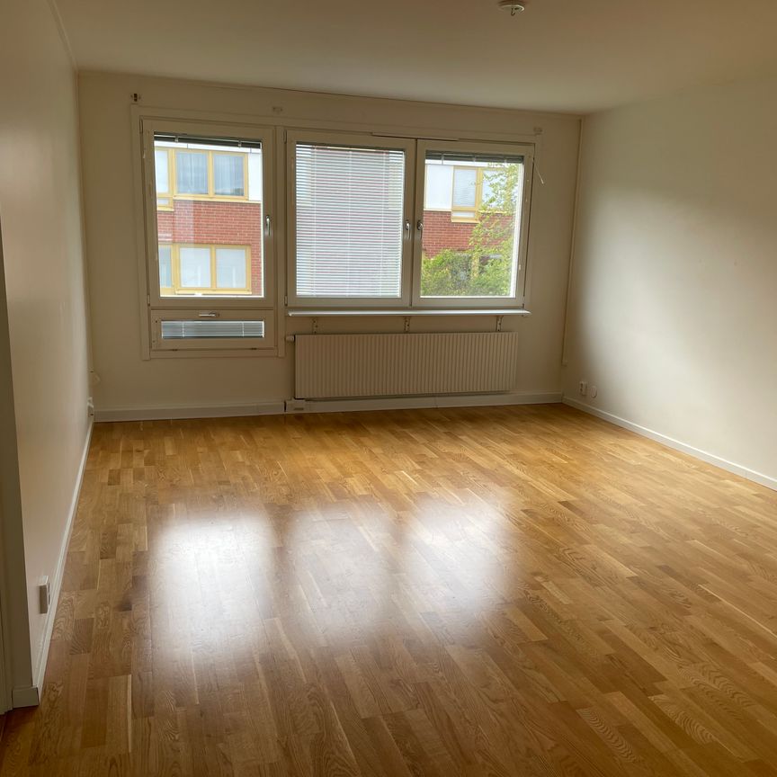 Tallrisvägen 5 E - Foto 1