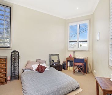 Cosy and Modern One Bedroom Apartment - Unfurnished - Photo 1