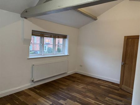 1 bedroom coach house to rent - Photo 4