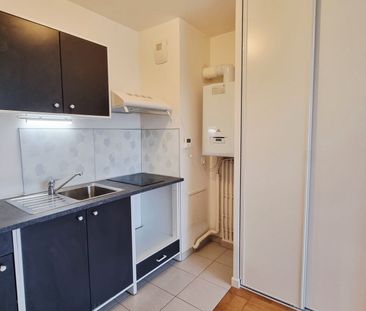 Location Appartement 2 pièces 40m² - Photo 4