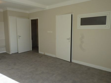 Location Appartement 2 pièces 40m² PERPIGNAN 66000 - Photo 5