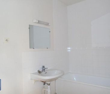 Location Appartement 3 pièces 66m² CHAMBERY 73000 - Photo 3