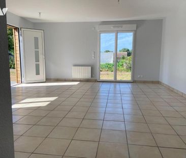 MAISON DE BOURG ENTIEREMENT RENOVEE NUILLE LE JALAIS - Photo 1