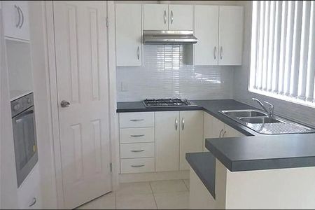 Two Charming 3-Bed house with Walk-to-Everything Location - Photo 5