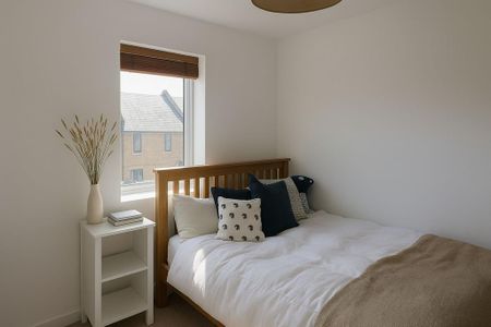 4 bedroom terraced house to rent - Photo 2