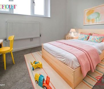 3 bedroom semi-detached house to rent - Photo 6