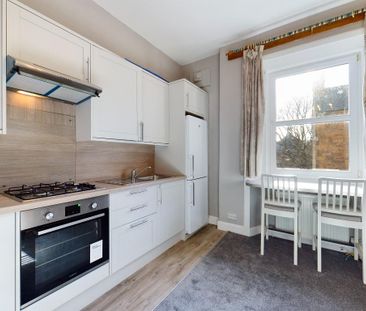 1 bedroom flat to rent - Photo 2