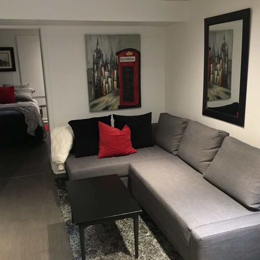 For Lease - 164 Trafalgar Road, Oakville, Ontario - Photo 1