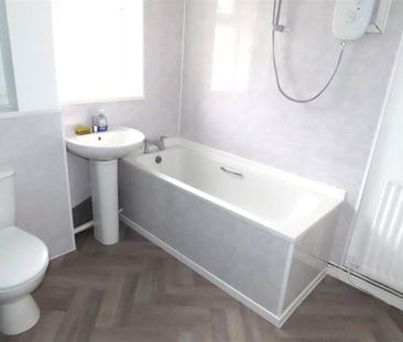 2 bedroom terraced house to rent - Photo 6