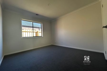 EASY MODERN LIVING - Photo 2