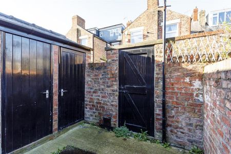 2 bedroom terraced house to rent - Photo 5