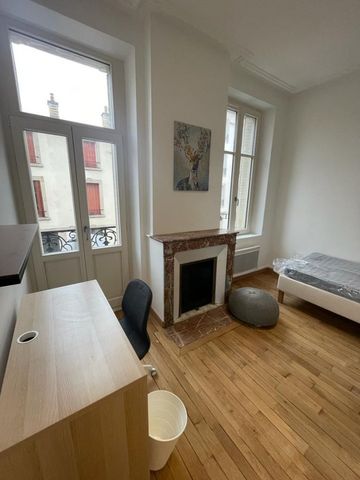 Appartement 9 pièces à Nancy - Photo 2