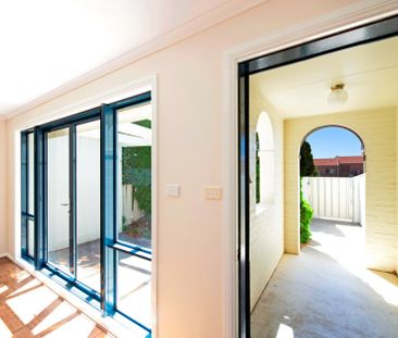 Family Home In Heart Of Bruce - Photo 3