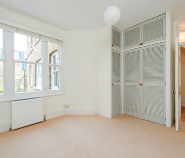 2 Bed Maisonette, Cowley Road, SW14 - Photo 3