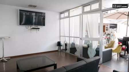 Single Bed in Rooms for rent in large residence hall in Ciudad Universitaria - Photo 4