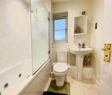 2 bedroom semi-detached house to rent - Photo 6