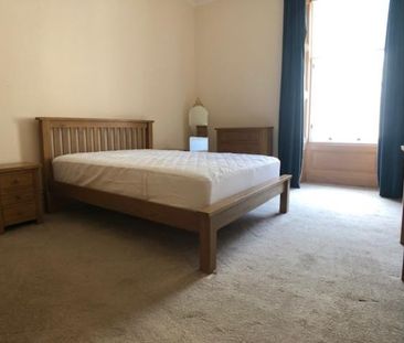 2 bedroom ground floor flat to rent - Photo 6