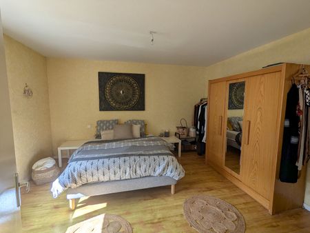 Location Appartement 4 pièces 110m² - Photo 2