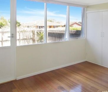 PRIME LOCATION – IMMACULATE ONE BEDROOM UNIT - Photo 3