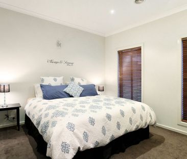 Spacious 4-Bedroom Home in Craigieburn - Photo 4
