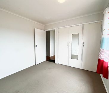 The Essence of Coastal Family Living - Photo 4