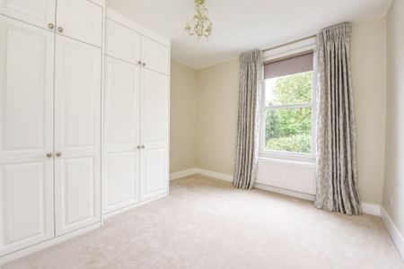 4 bedroom terraced house to rent - Photo 3