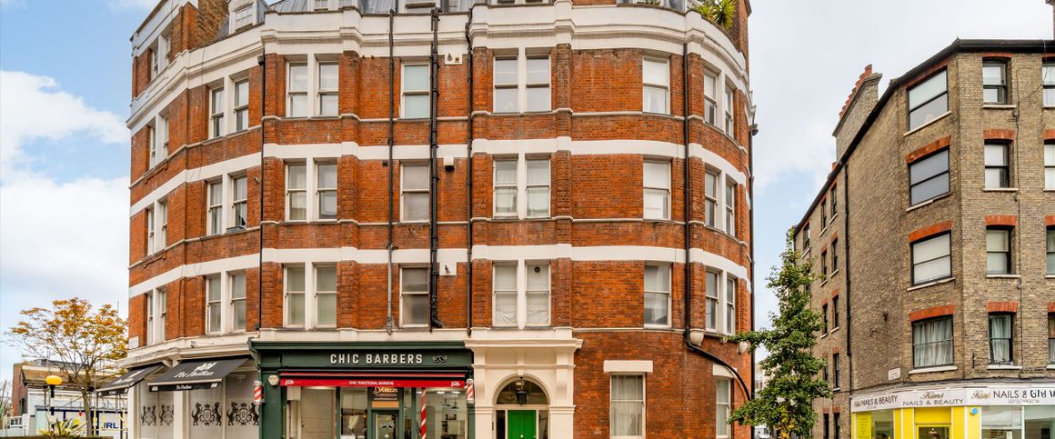 Carlyle Mansions, London, W8, London - Photo 1